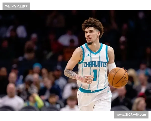 黄蜂替补席沸腾，鲍尔与布里奇斯空接默契